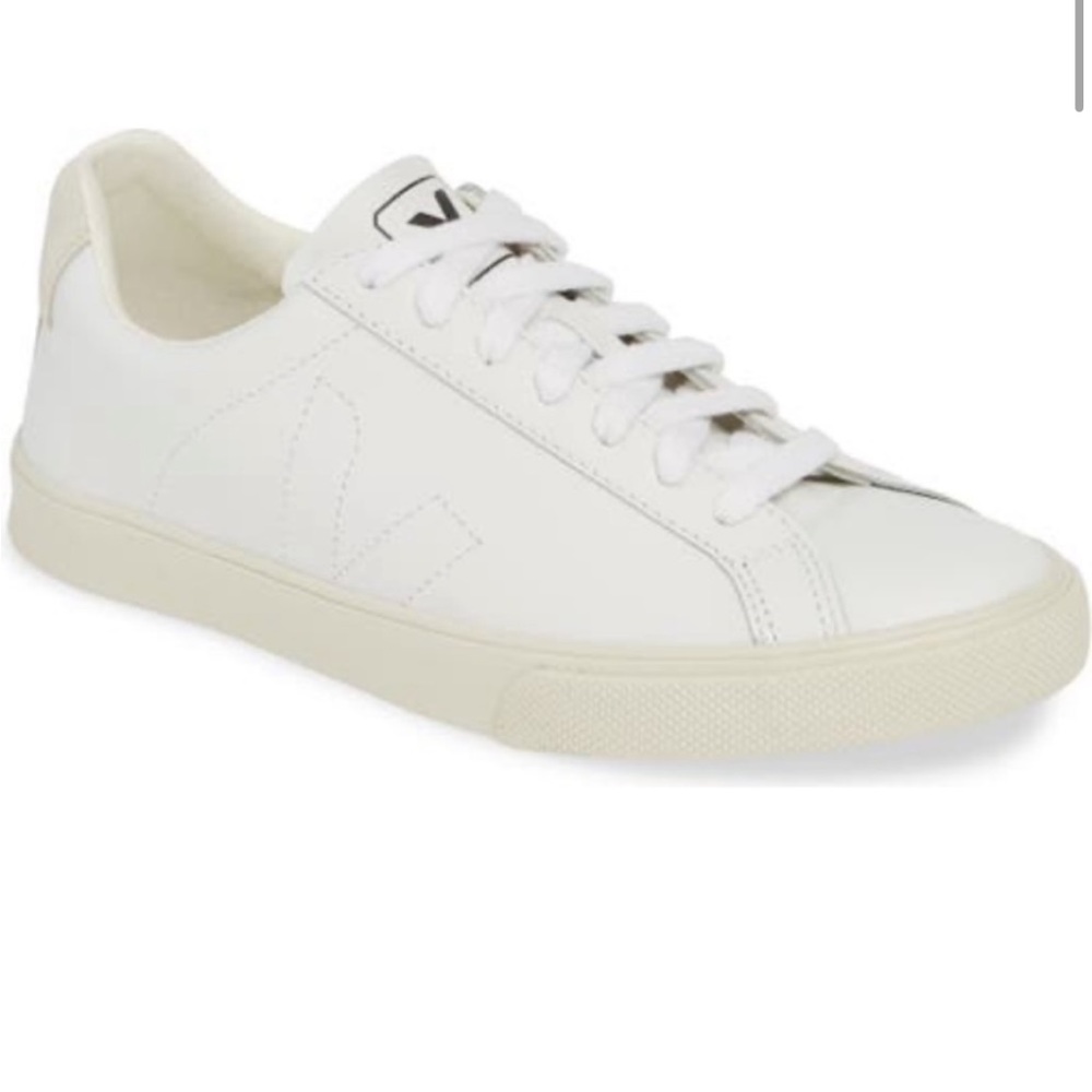 VEJA Esplar Sneaker size 8 (unisex) & euro 39